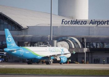 Expresso Guanabara dando apoio logístico à operação do governo federal de 102 passageiros que aterrissou em Fortaleza deportados pelos Estados Unidos - Foto: Divulgação