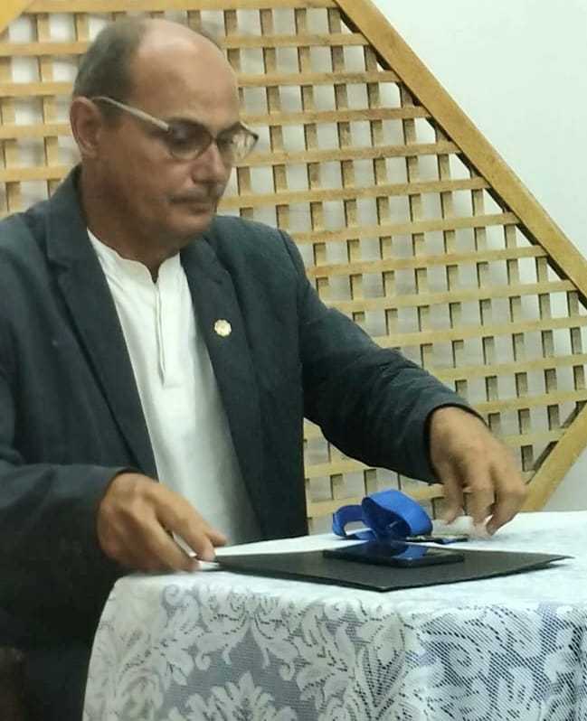 Presidente da Falma, escritor César Brito, comandou a cerimônia – Foto: Divulgação