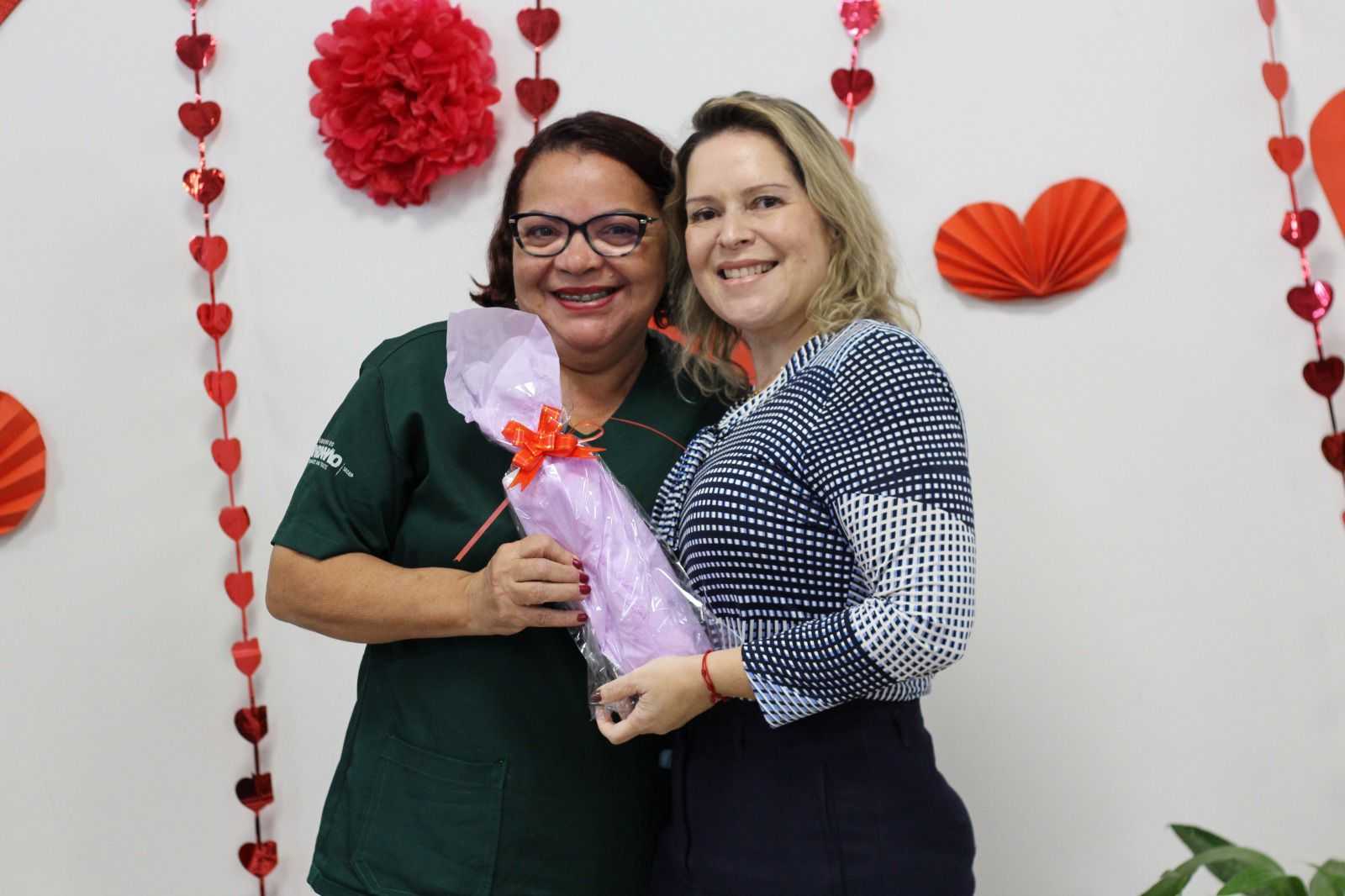 Sônia e Chrystiane Vasconcelos - Foto: Belarmino Gomes