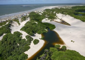 Praia do Atalaia, em Salinópolis, uma das belezas do Pará – Foto: João Ramid