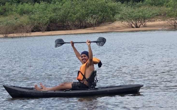 Uma atividade relaxante, o passeio de canoa nas águas do Rio do Coco – Foto: Penaforte Dias