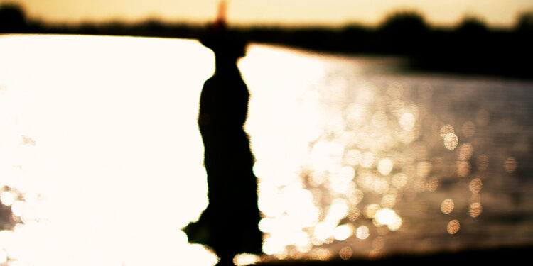 Em exibição em horário nobre hoje, 04 de agosto, o documentário dirigido por Adriana Miranda, Eu Sou a Neta dos Antigos. Um testemunho da luta pela preservação da terra e da cultura, destacando a importância de garantir um futuro sustentável para as próximas gerações – Foto: Reprodução