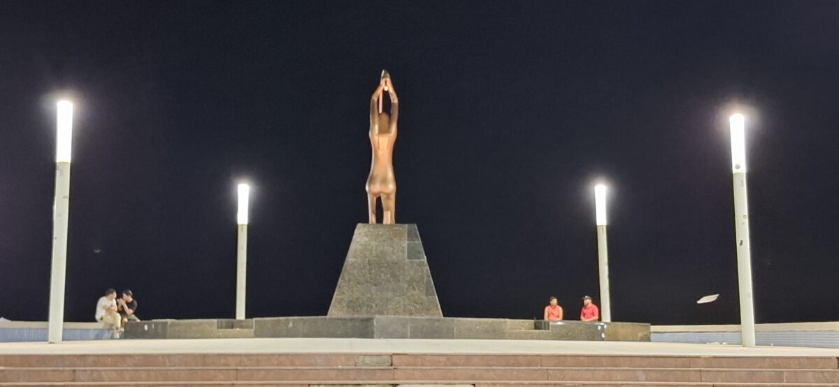 Monumento Iracema Guardiã, em Fortaleza, um símbolo cultural e turístico, em homenagem ao escritor, José de Alencar.   – Foto: Gutemberg Bogéa