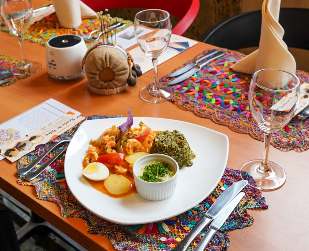 Camarão e arroz com cuxá, prato do serviço a la carte oferecido na Semana de Gastronomia em 2024 - Foto: Audrey Luiza