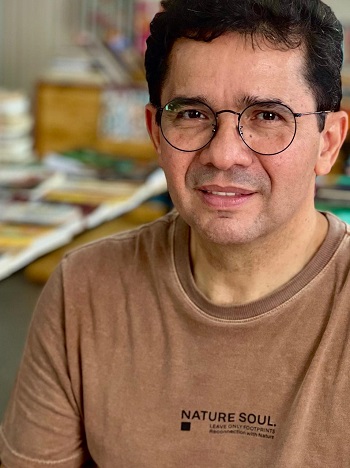 O jornalista e escritor Félix Alberto Lima  lança nova obra o poética - Foto: Divulgação