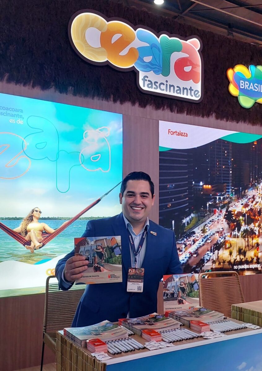 O gerente comercial, Wesley Assis conduzindo as ações e promoções do Hotel Sonata na Feira Internacional de Turismo da América Latina – FIT, em Buenos Aires - Foto: Divulgação