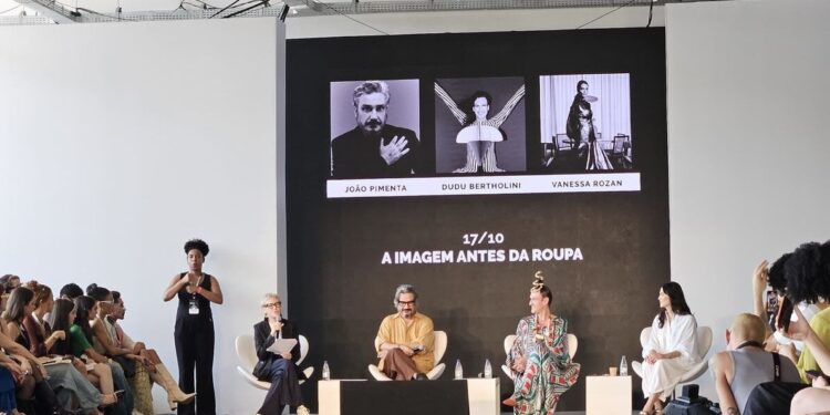 Talk-show “A imagem antes da roupa” com João Pimenta, Dudu Bertholini e Vanessa Rozan - Foto: Divulgação