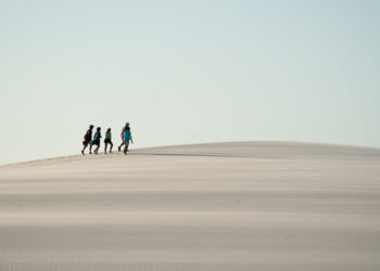 A imensidão das dunas: a travessia a pé foi o ponto alto da aventura - Foto: Marcelo Bonifácio