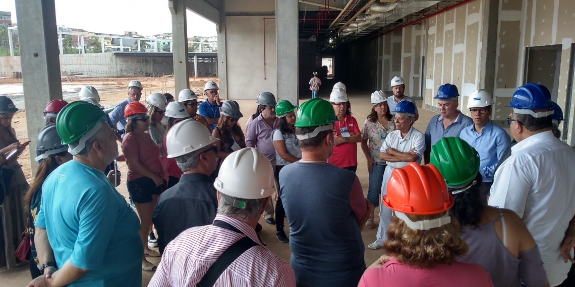 Jornalistas de turismo visitam obras e atrativos de Salvador