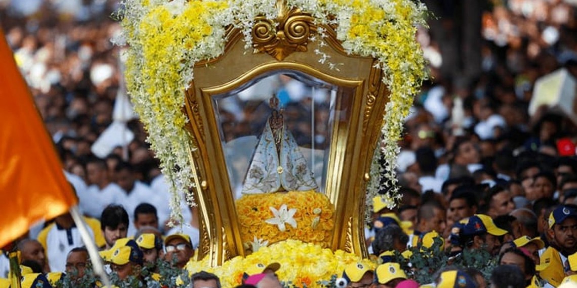 Manifestação religiosa no Pará é uma das maiores do mundo