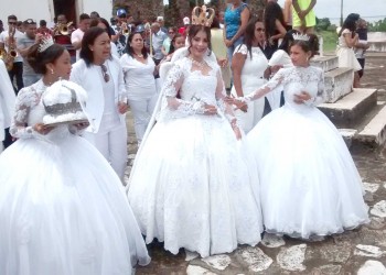Ecos da ciganagem no festejo do Divino Espírito Santo