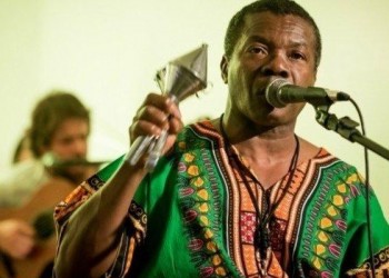 Tião Carvalho faz show no Teatro Arthur Azevedo