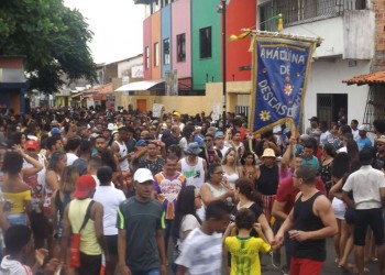 A Máquina de Descascar`alho agita o 1ª dia do ano