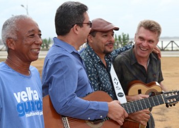 Maranhenses fecham o ano com muito samba