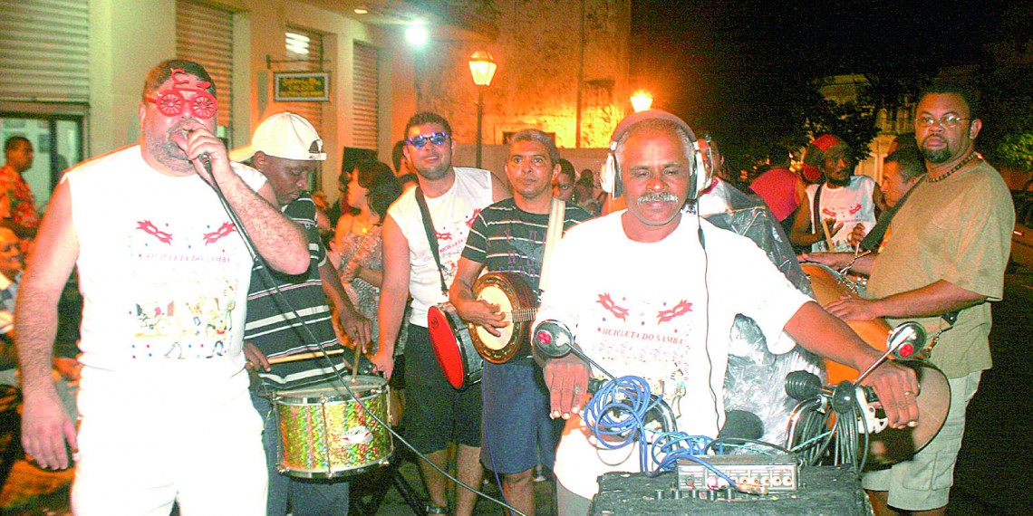 Bicicletinha e Sindicato do Samba no antigo Casino Maranhense