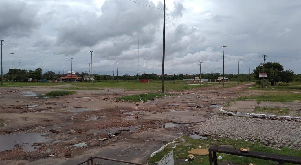 A passarela do contrasensso, como circo penico sem tampa das antigas, agrava o carnaval maranhense!