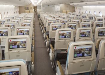 Emirates bate recorde e conquista 8º prêmio consecutivo de melhor companhia aérea mundial