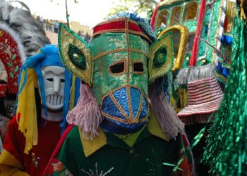 Bumba-boi, no maior e mais bonito arraial junino do Brasil