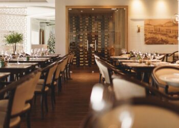 Buffet exclusivo em ambiente espaçoso e sofisticado – Foto: Divulgação