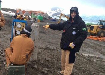 Na Antártida, a DSoares participou da reconstrução da Estação Antártica Comandante Ferraz, fornecendo estudos geológicos e geotécnicos - Foto: Divulgação
