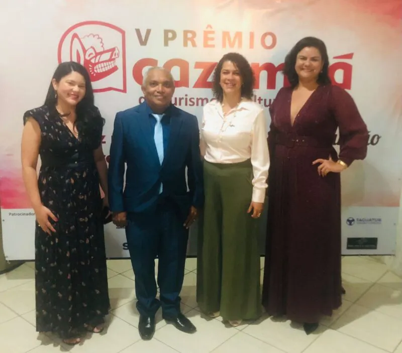 Danielle Abreu (coordenadora do Mobiliza SLZ), Reginaldo Rodrigues, organizador da premiação, Renata Costa (gestora de projetos de Turismo Criativo no Sebrae/MA) e Flávia Nadler, coordenadora de Turismo e Cultura do Sebrae/MA – Foto: Divulgação