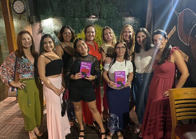 Confraria – Mulheres, livros e vinhos