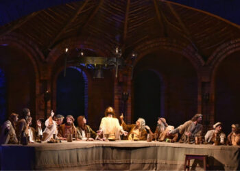 O espetáculo A Paixão de Cristo de Nova Jerusalém, o maior teatro ao ar livre do mundo, está de volta em Pernambuco – Foto: Roberto Castro