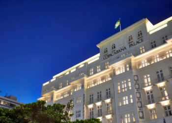 O imponente e majestoso Cpacabana Palace, na Orla do Rio de Janeiro - Foto: Divulgação