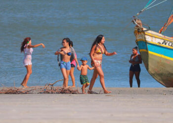 Praia de São Pedro em Carutapera e as tradicionais embarcações no Norte do Maranhão - Foto: Reprodução