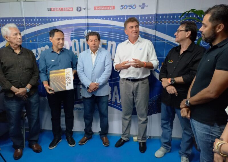 Livro é uma edição comemorativa dos 35 anos do Rally Cerapió que este ano teve 800 competidores – Foto: Divulgação