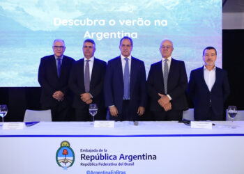 Bancorbrás Turismo lança Revista Meu Clube na Embaixada da Argentina