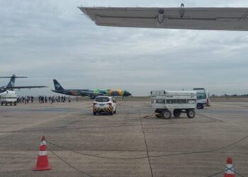 Custo de combustíveis representa de 45% a 50% dos custos das empresas aéreas - Foto: Gutemberg Bogéa