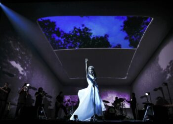 Marisa Monte com o show Portas – Foto: Leo Aversa