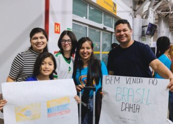 Chegada de estudantes da Colômbia em São Luís – Foto: Divulgação