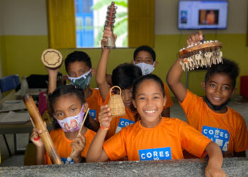 Alunos do Projeto Cores do Mará, no Cintra, no Anil - Foto: Divulgação