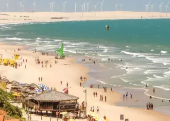 Canoa Quebrada discute um novo reposicionamento turístico conjunto