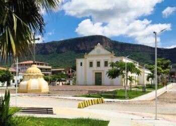 Largo da histórica igrejinha do município de Ipu no Ceará - Foto: Divulgação