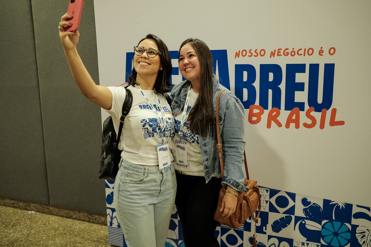 Uma self  para guardar na memória as marcas do evento que reuniu agentes de turismo todo o país - Foto: Divulgação