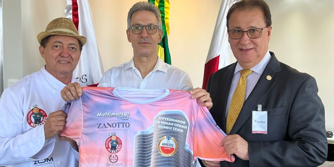 Valdez Maranhão e Fabiano Cazeca, Diretor Presidente do Grupo Empresarial Multimarcas, ladeando o Governador de Minas Gerais, Romeu Zema - Foto: Divulgação