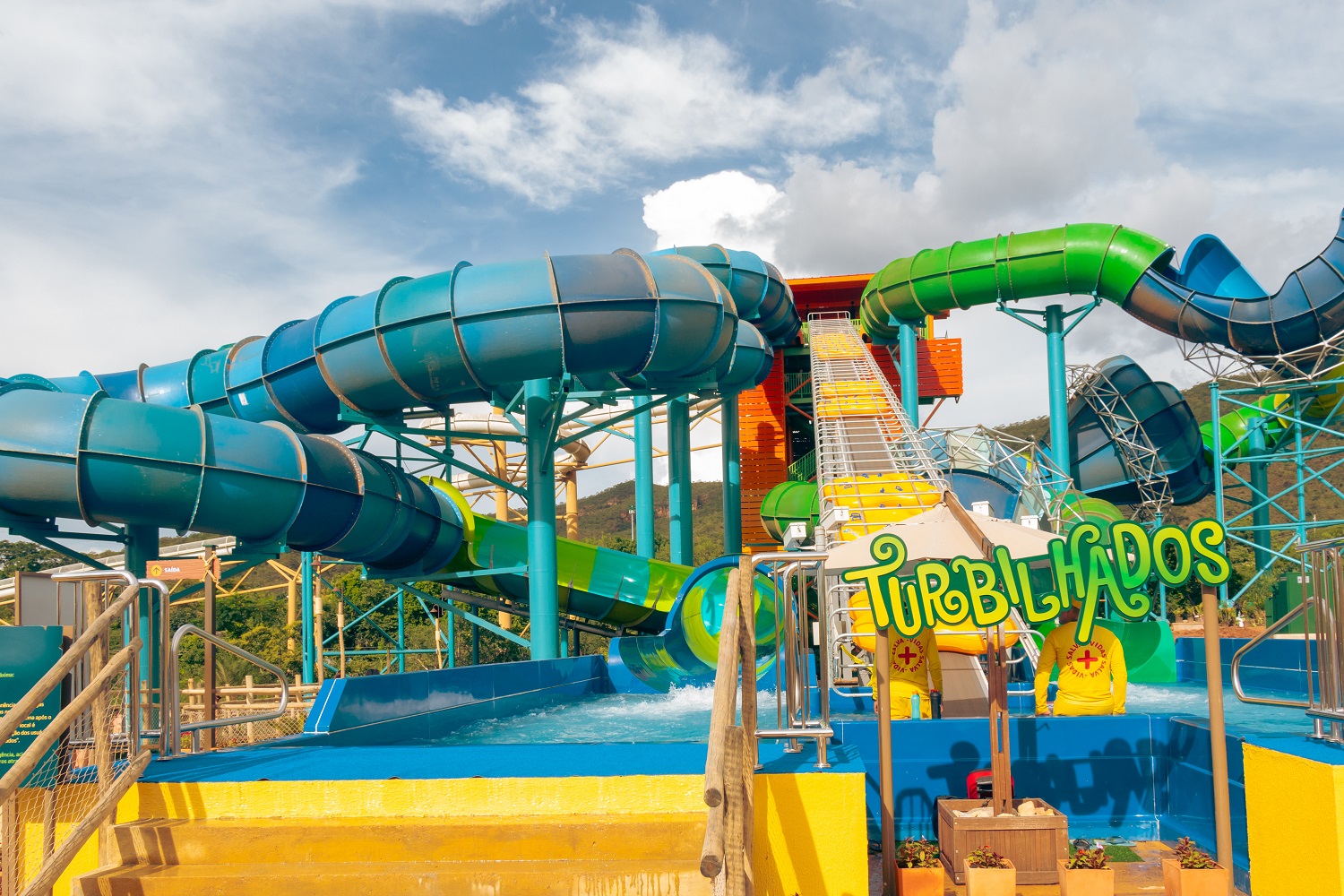 O parque aquático Hot Park terá ingressos com desconto na Resort Week - – Foto: Divulgação