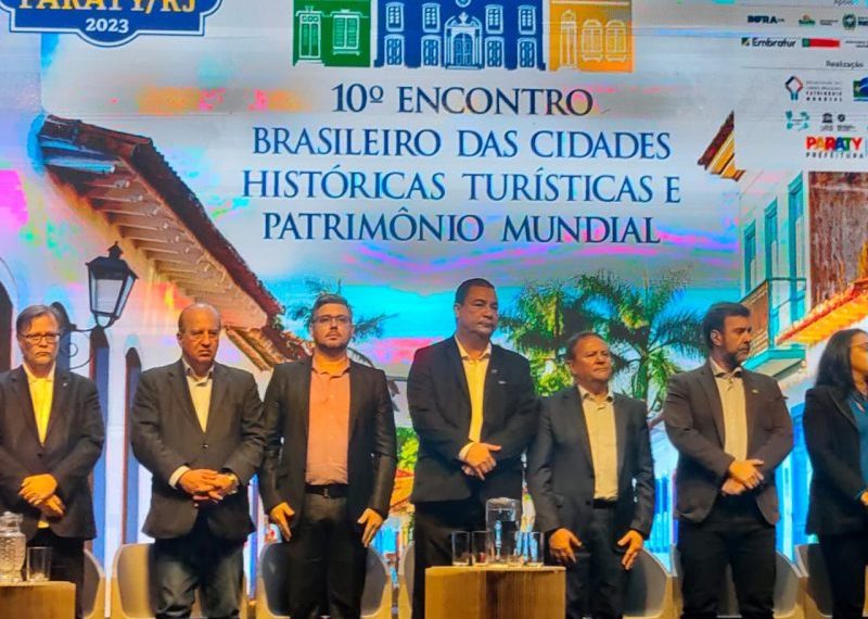 Autoridades reunidas no 10º Encontro Brasileiro das Cidades Históricas, Turísticas e Patrimônio Mundial para discutir projetos e investimentos em 23 sítios existentes no Brasil – Foto: Divulgação