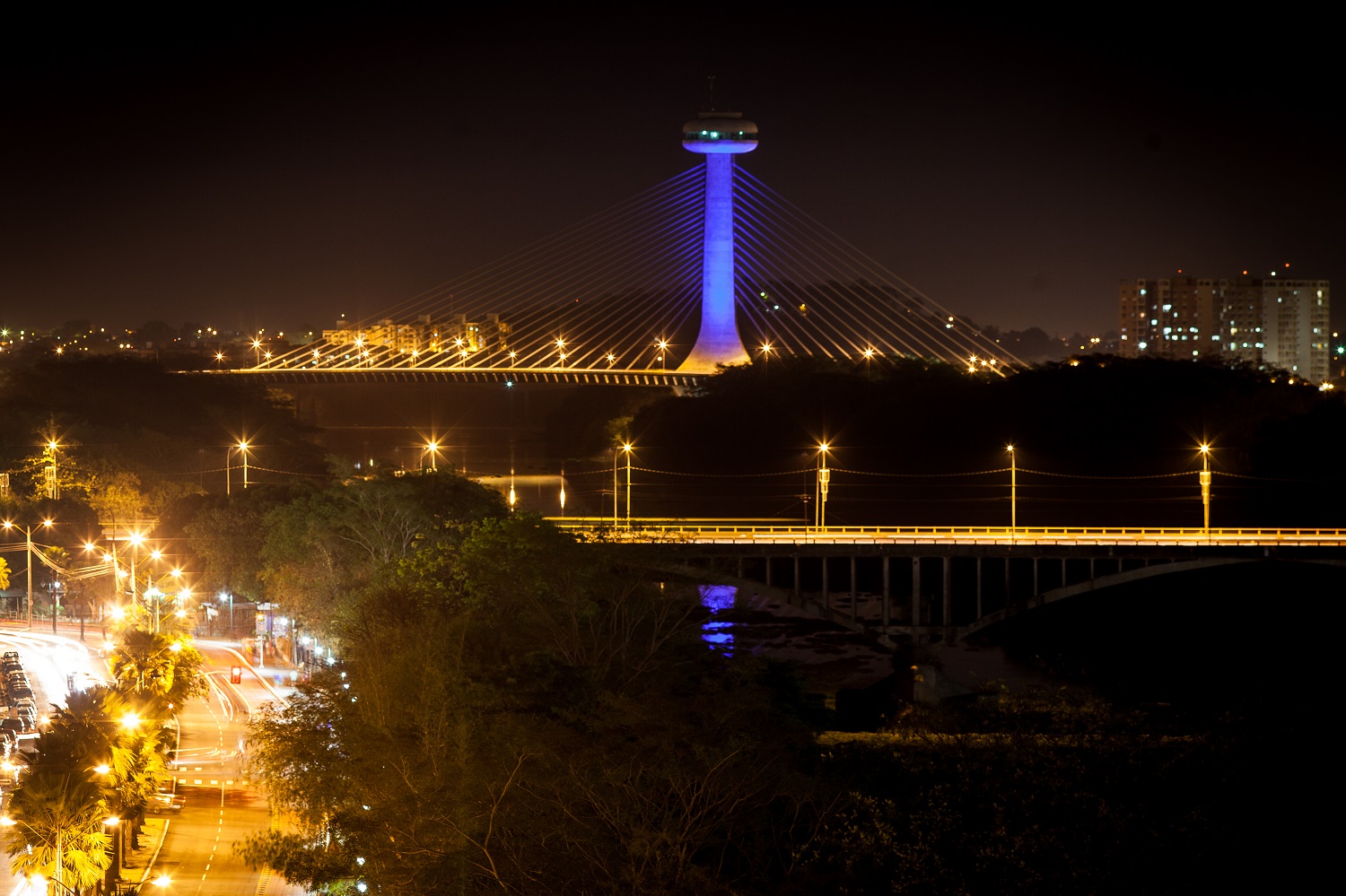Ponte Estaiada é o principal cartão postal da capital piauiense, Teresina – Foto: Mauricio Pokemon 