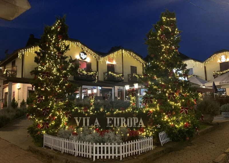 Espaço já enfeitado com a decoração natalina que encantará os turistas durante o Natal nas Montanhas - Foto: Divulgação