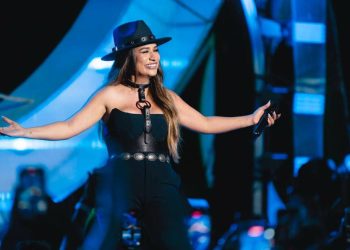 Ao longo de um ano incrível, Simone Mendes ultrapassou 900 milhões de streams e somou diversas conquistas, como o troféu de Música do Ano para “Erro Gostoso” - Foto: Divulgação