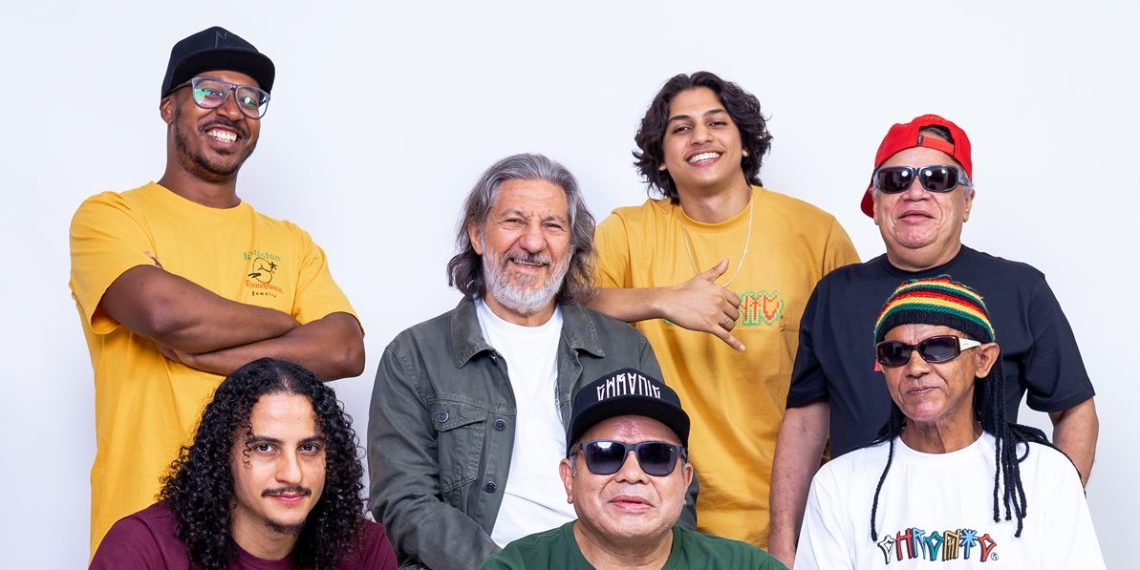 Tribo de Jah lança o álbum âResolvendo as RaÃzesâ com clássicos da sua trajetória