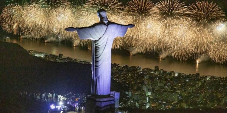 Experiência única aos pés do Cristo Redentor