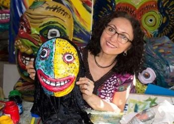 Marlene Barros ministra Oficina de Máscaras de Fofão