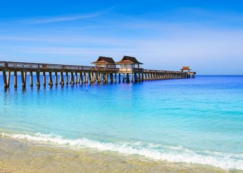 Naples é uma cidade litorânea que fica entre Miami e Orlando, com praias, natureza, museus e entretenimento diversos - Foto: Divulgação