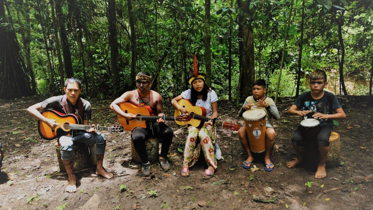 Visita à agrofloresta da Aldeia Shanenawa, plantio de árvores, muita música e danças tradicionais – Foto: Divulgação