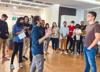 Alunos do Curso Técnico em Computação Gráfica visitam agência de publicidade